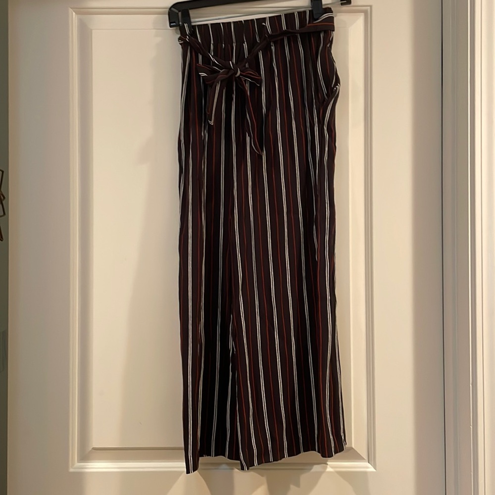 Wilfred, navy, size xs, pants with red and white stripes.
